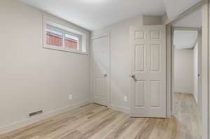  Photo 34