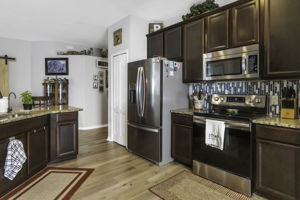  Photo 12