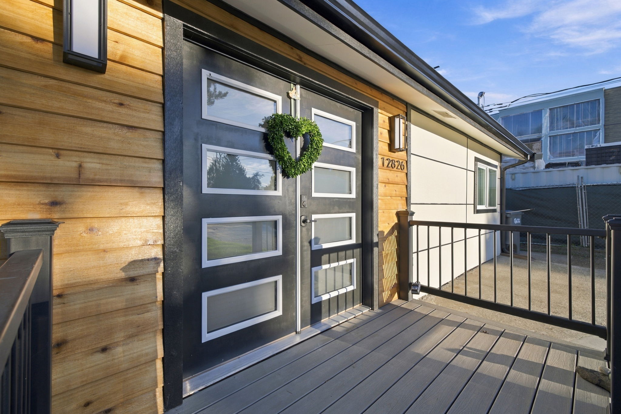  Photo 33