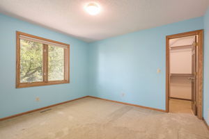  Photo 51