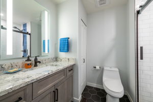  Photo 31