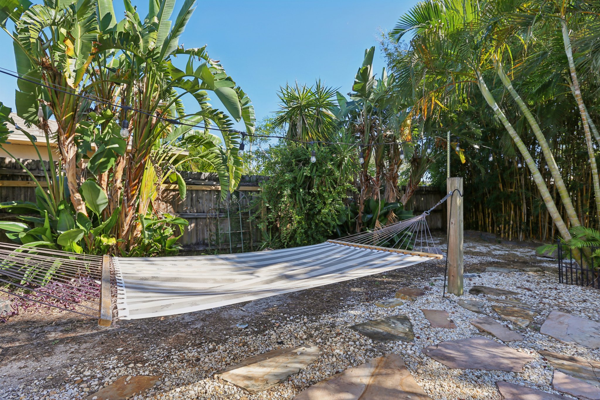 126th Terrace N-S0111-039.jpg