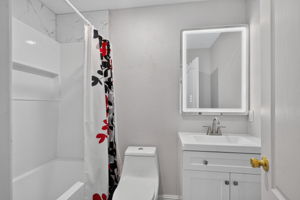  Photo 33