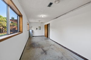  Photo 34