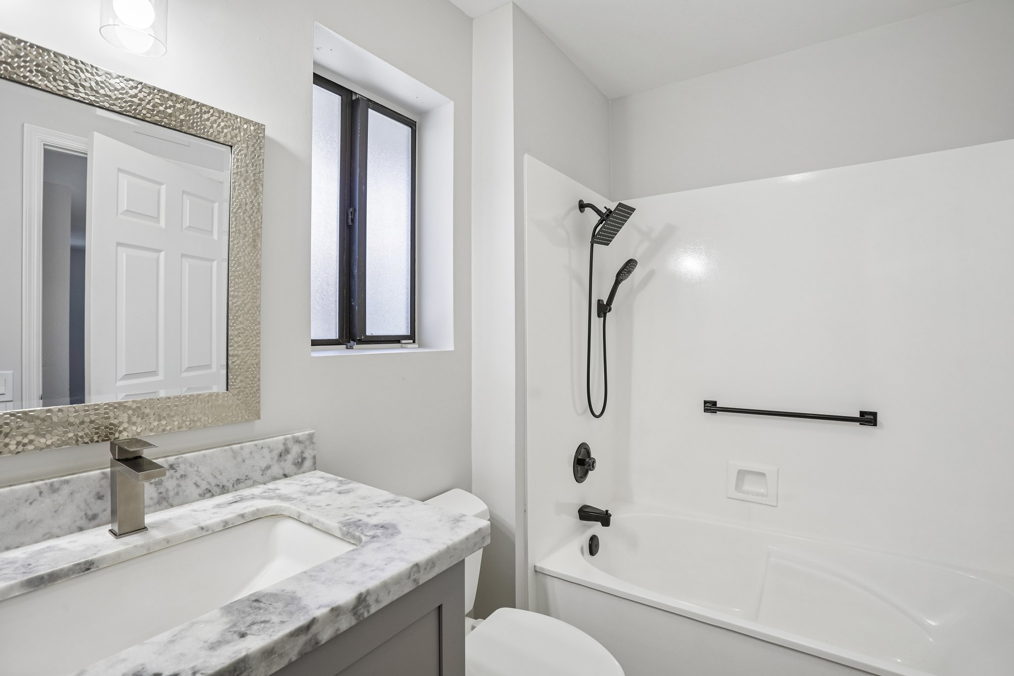 W Blue Bonnet Dr-S2905-021.jpg