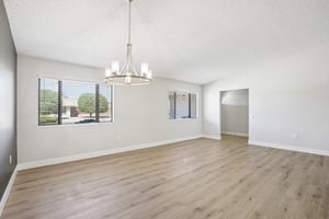 W Blue Bonnet Dr-S2905-011.jpg