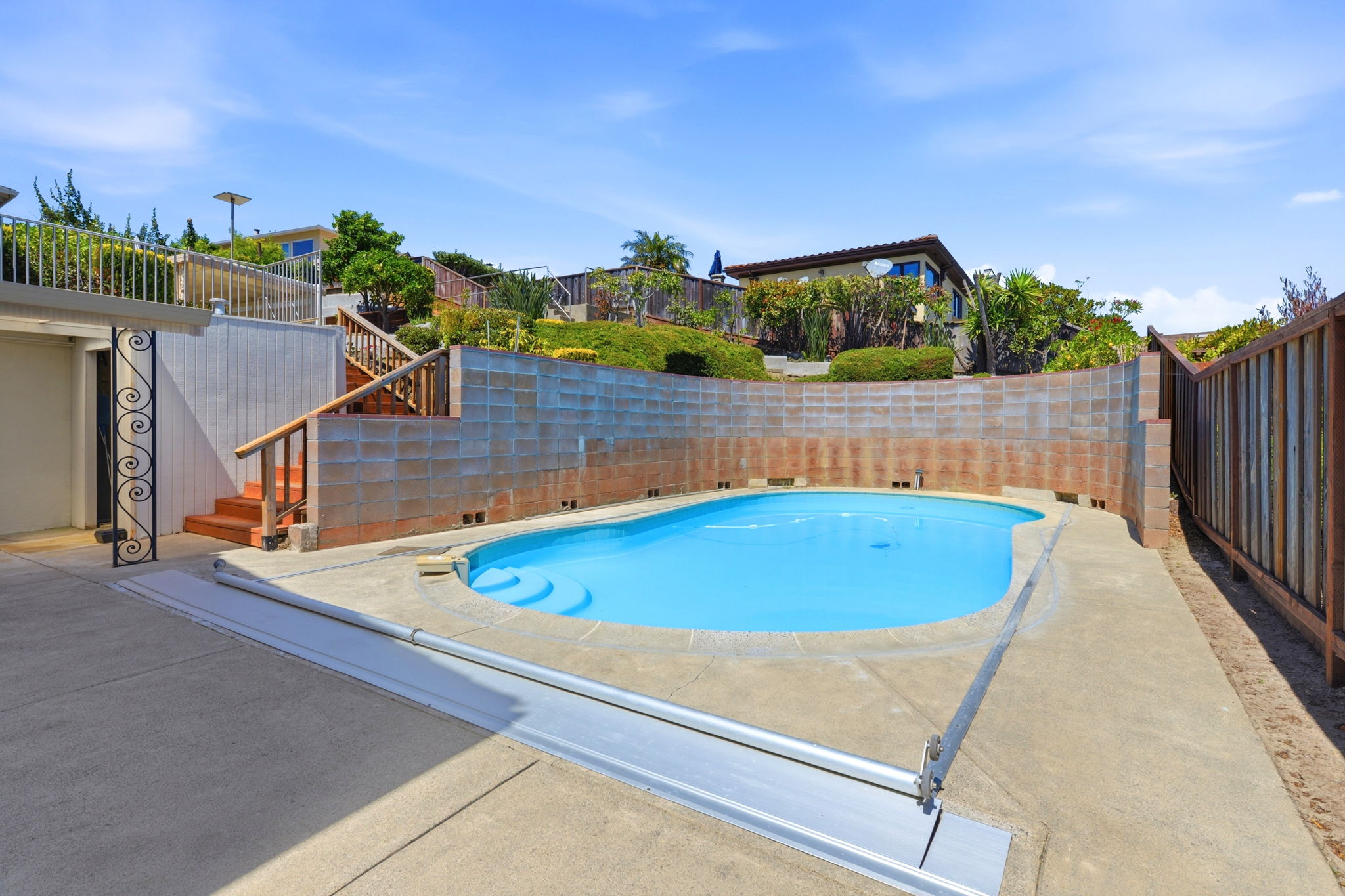 045_F8_1284 Encina Dr