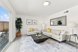 011_F8_1284 Encina Dr