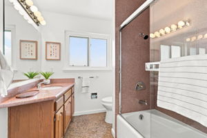 036_F8_1284 Encina Dr