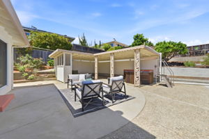 041_F8_1284 Encina Dr