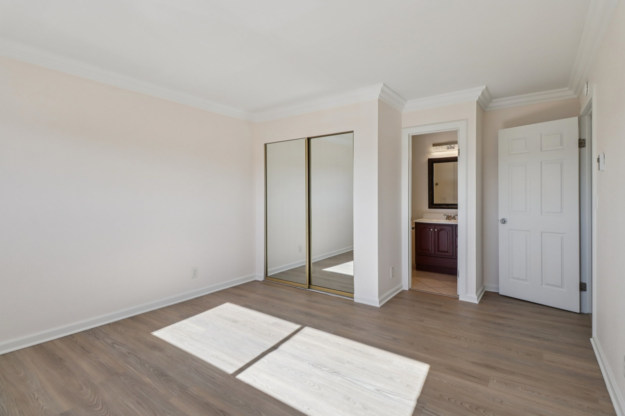 Holly Ave-S1501-019.jpg