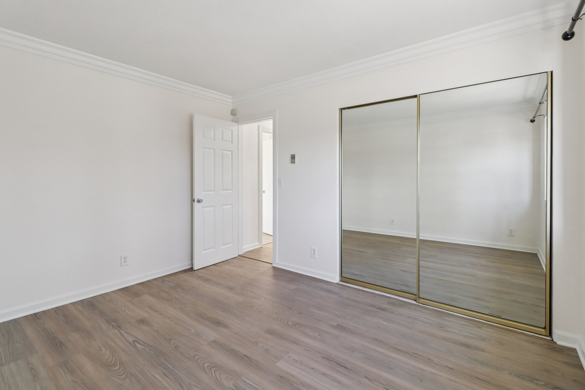 Holly Ave-S1501-025.jpg