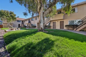Holly Ave-S1501-003.jpg