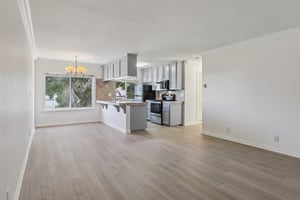 Holly Ave-S1501-012.jpg