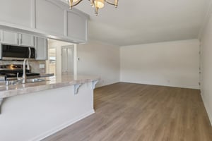 Holly Ave-S1501-014.jpg