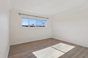 Holly Ave-S1501-018.jpg