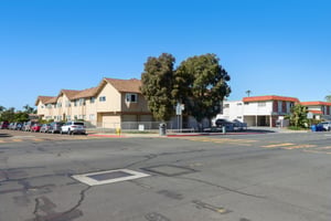 Holly Ave-S1501-033.jpg