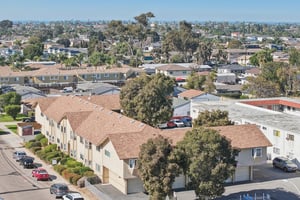 Holly Ave-S1601-008.jpg