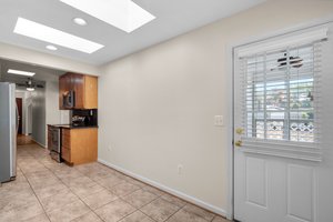 Breakfast Area and Access to Rear Deck