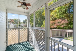 Screened-in Porch