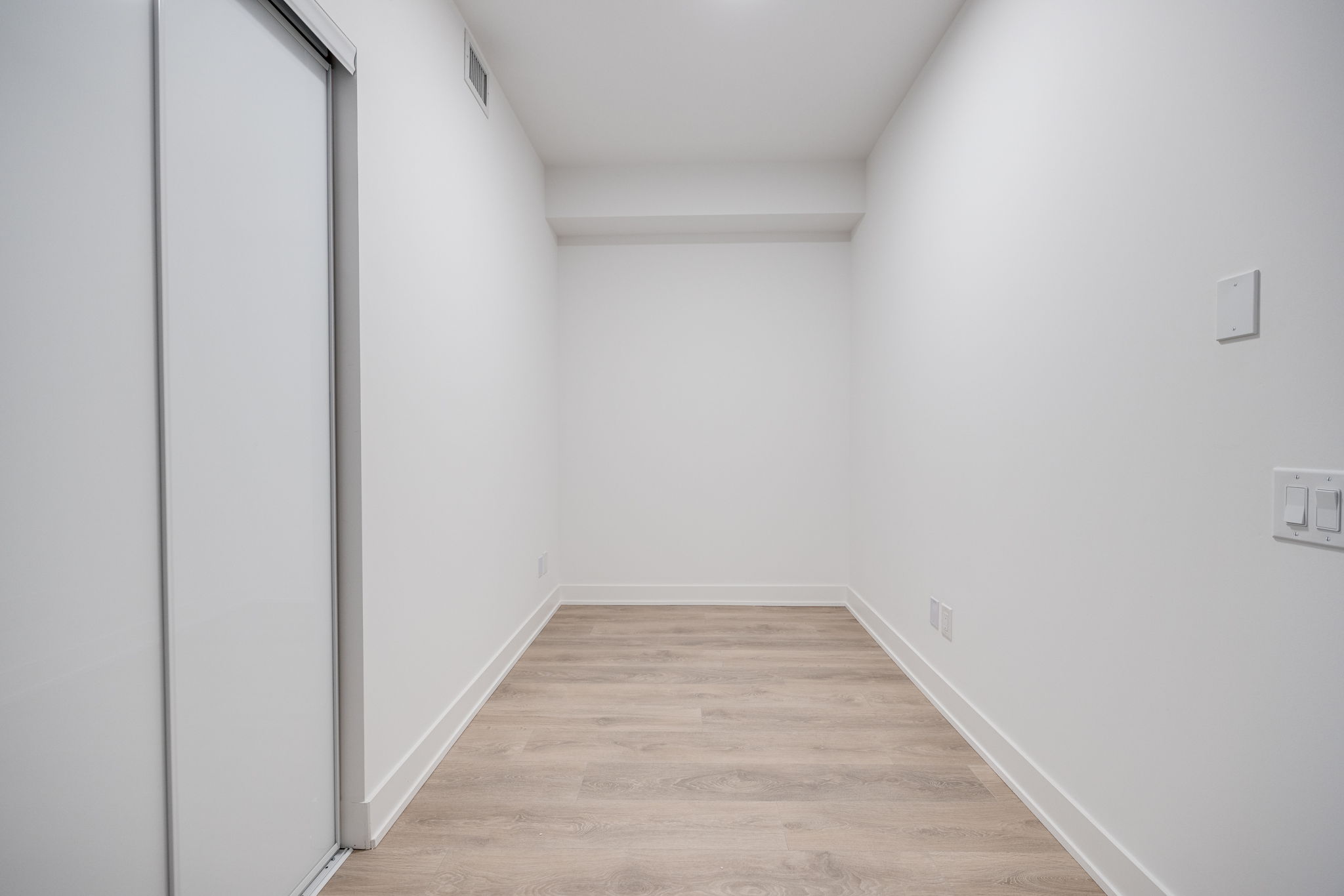 Toronto property showcase — delivered property photograph 16