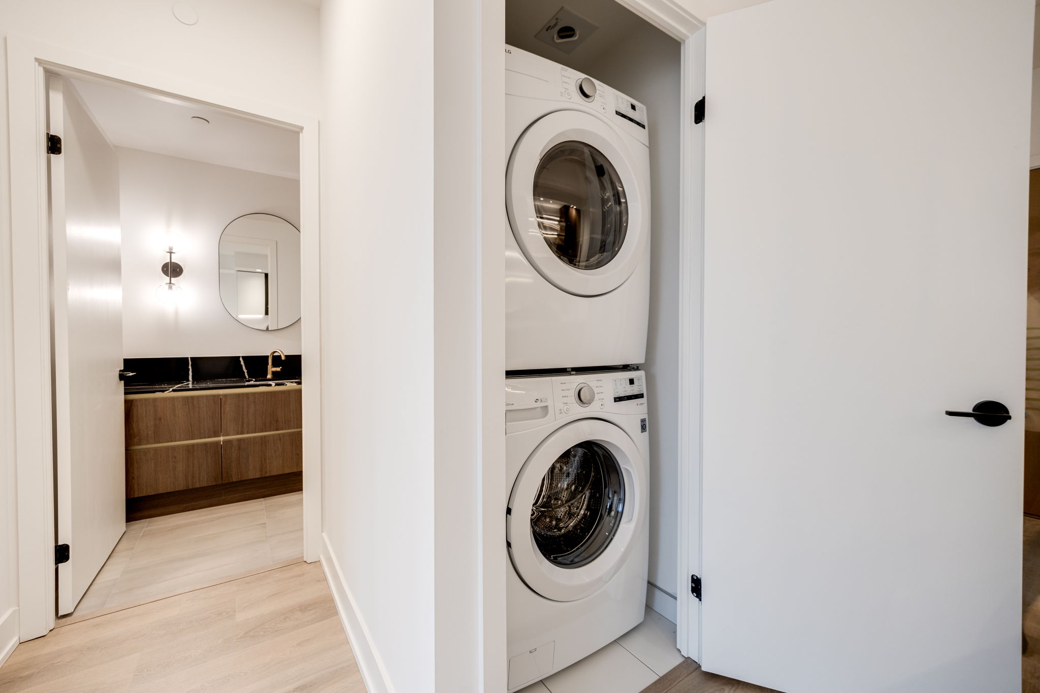 Toronto property showcase — delivered property photograph 17