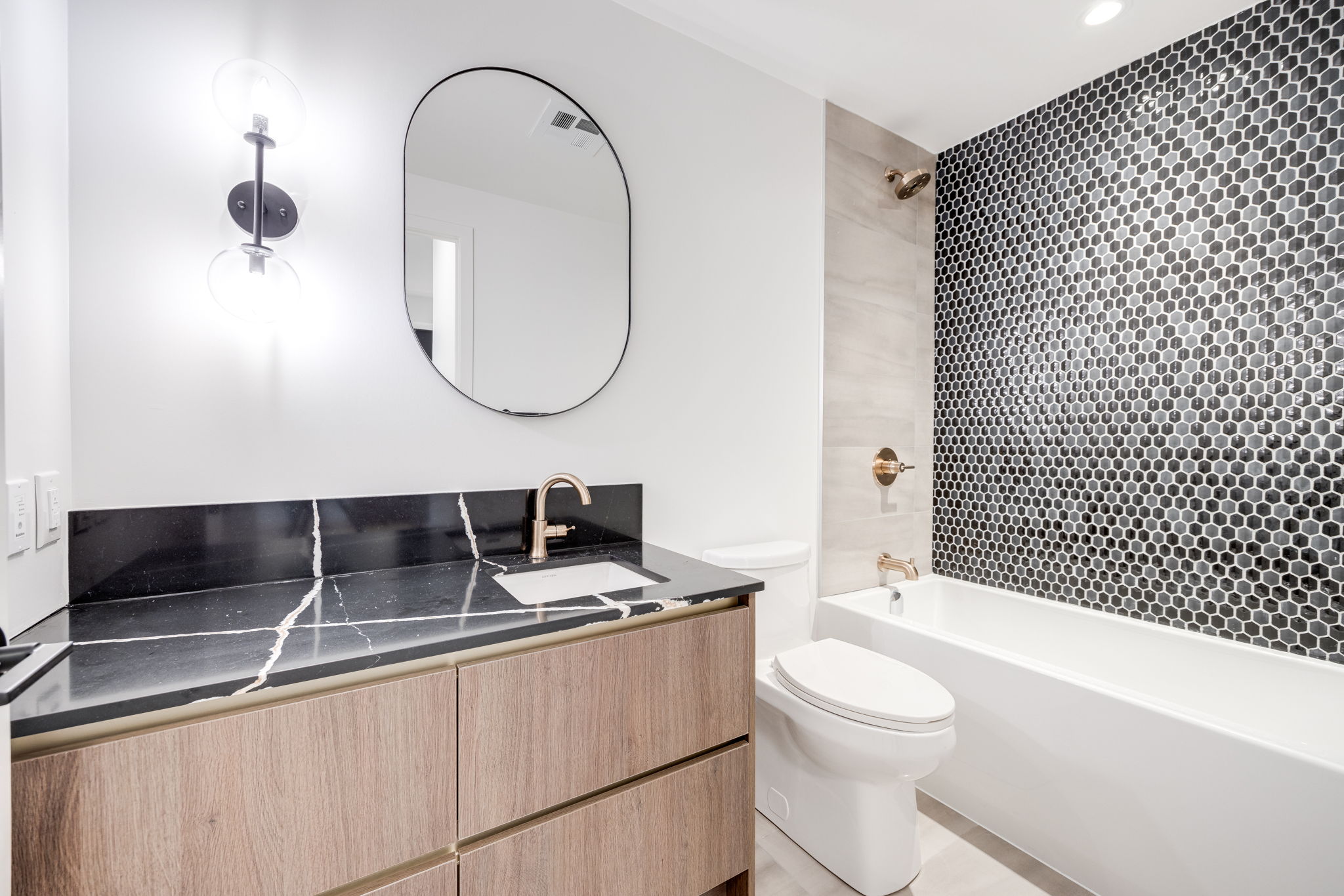 Toronto property showcase — delivered property photograph 13
