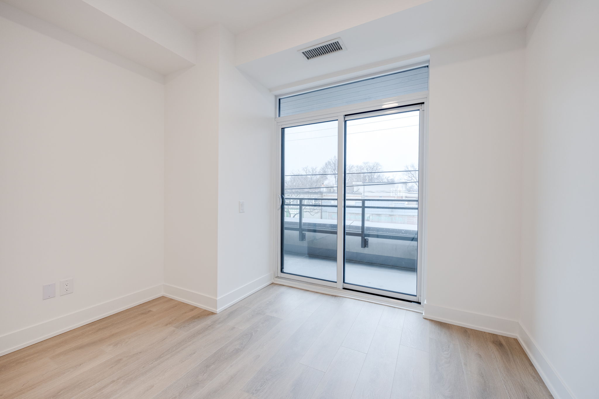 Toronto property showcase — delivered property photograph 12