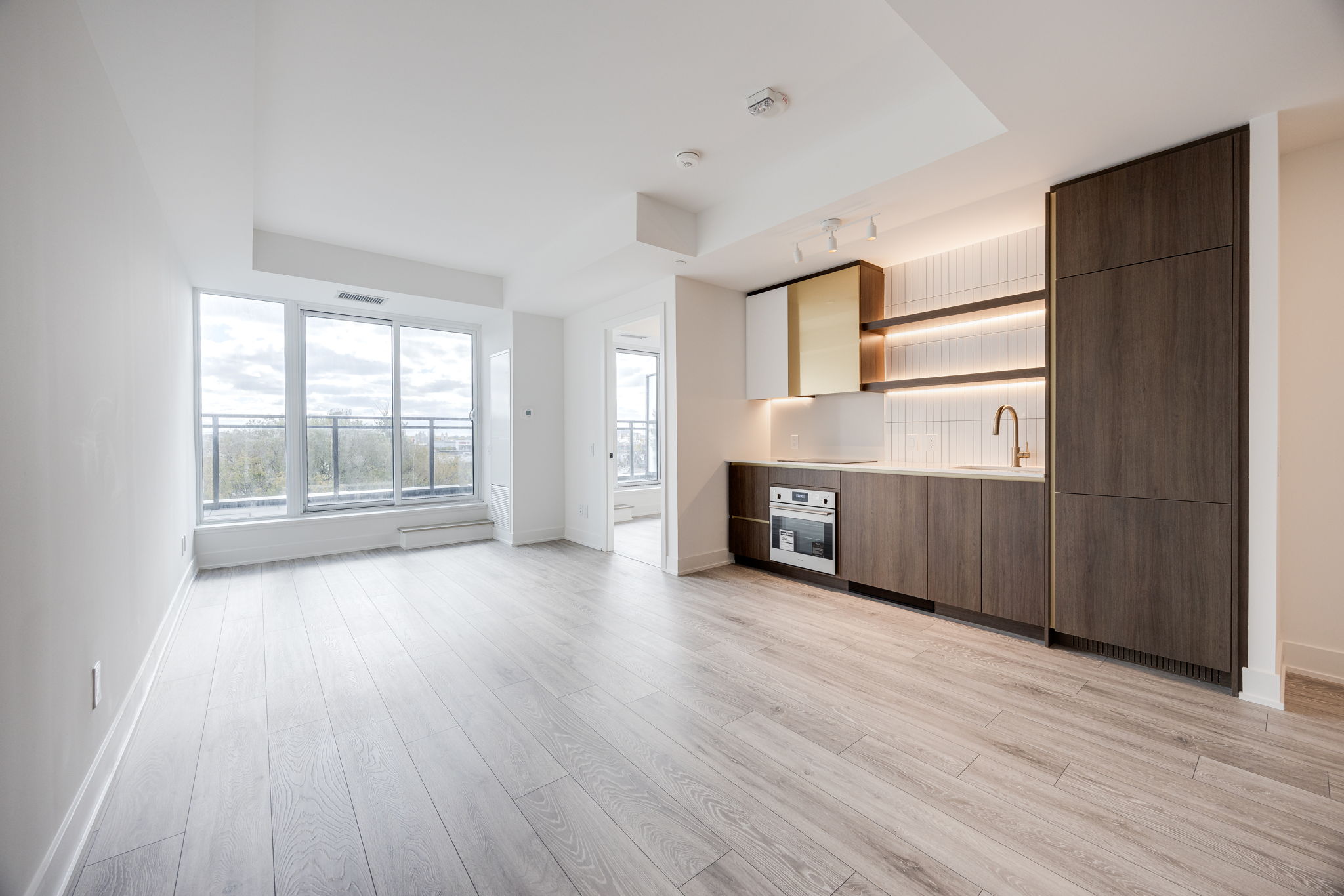 Toronto property showcase — delivered property photograph 9