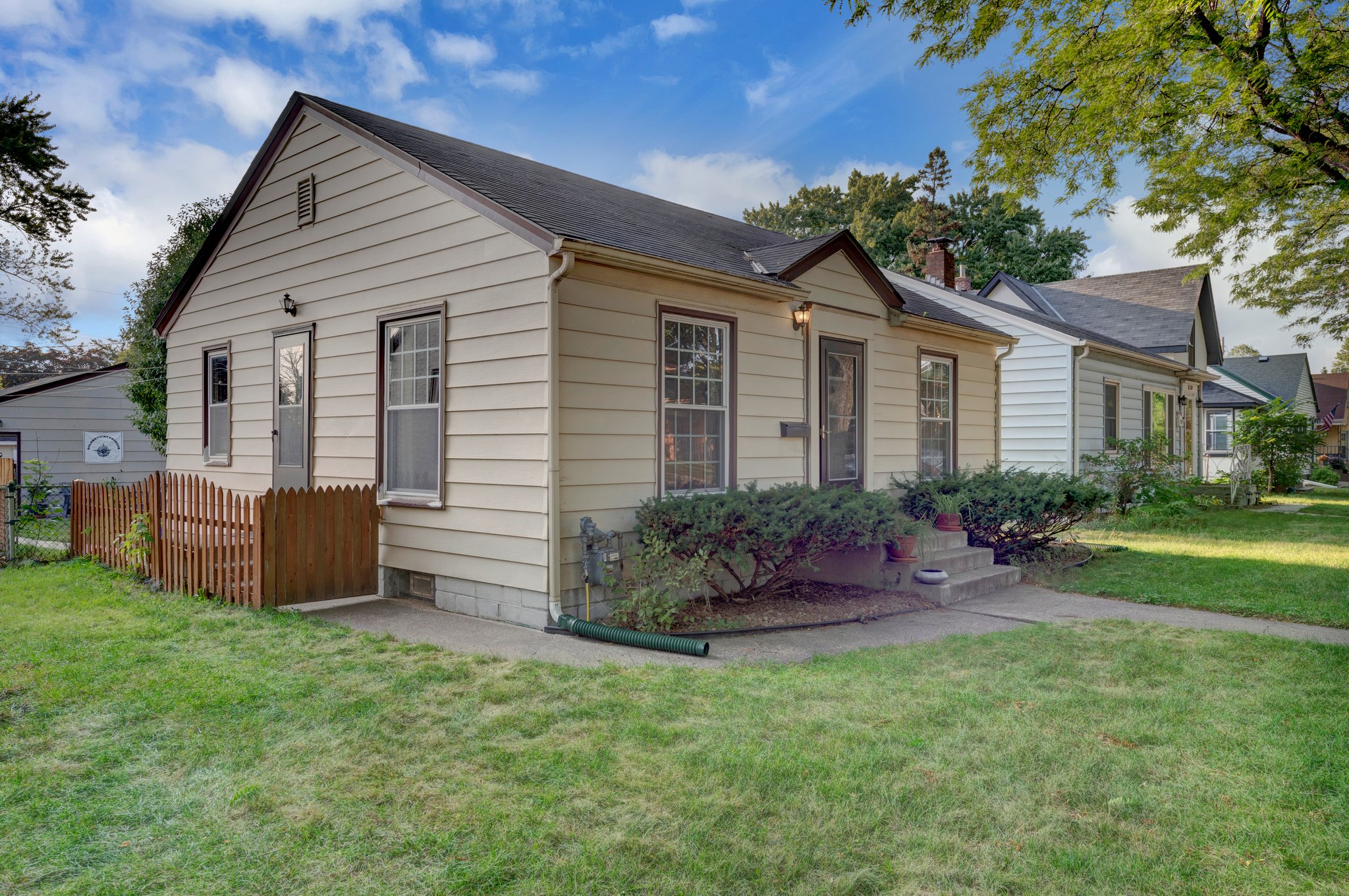 1285 Schletti St N, St Paul, MN 55117, USA Photo 4
