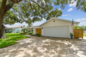 Extra wide paver driveway