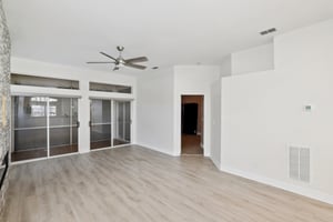 Devonshire Lakes Cir-S0908-009.jpg