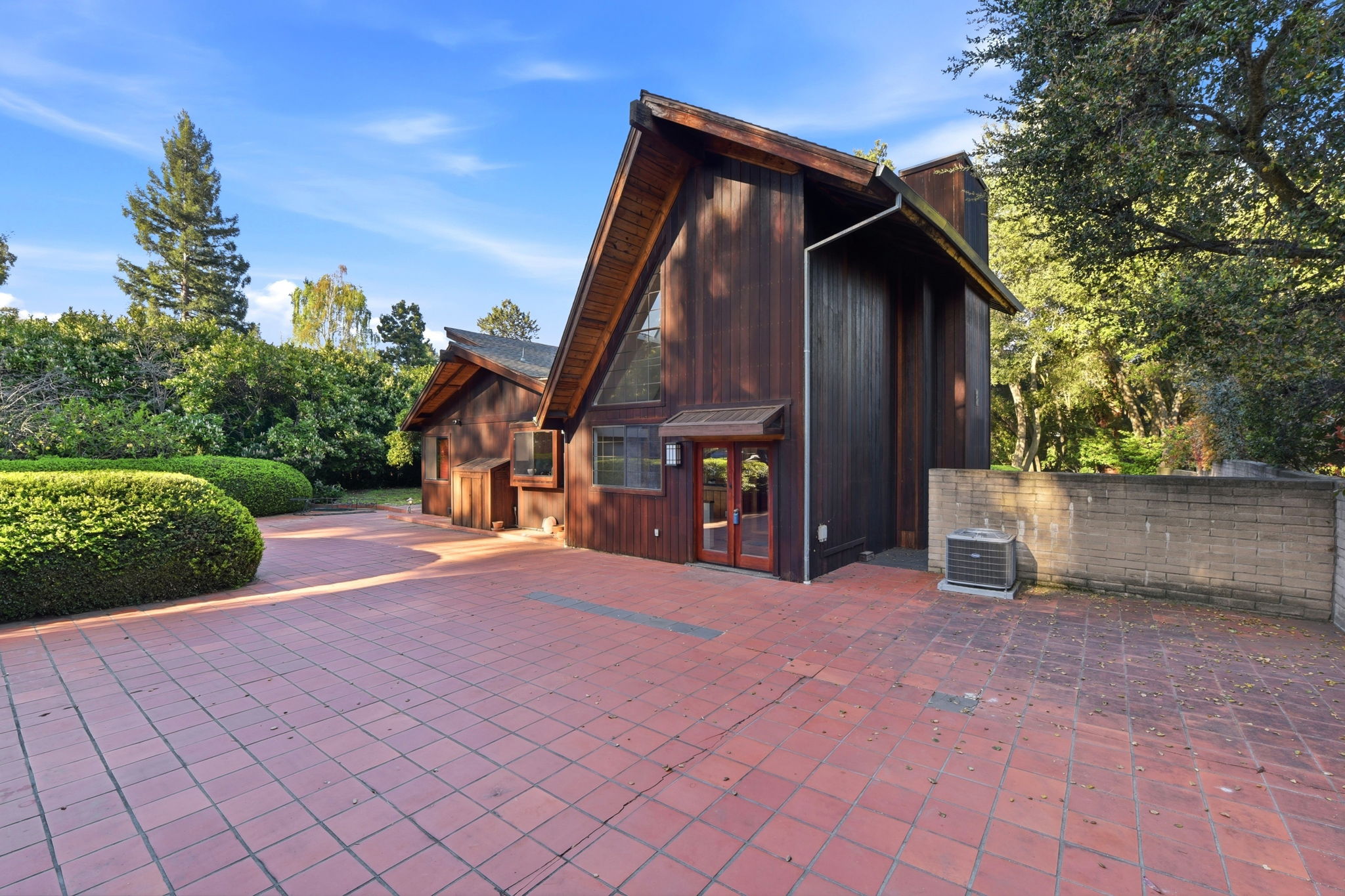 003_F8_12861 Foothill Ln