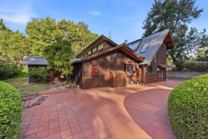 002_F8_12861 Foothill Ln