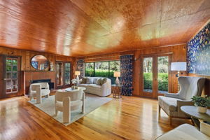 011_F8_12861 Foothill Ln