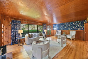 012_F8_12861 Foothill Ln