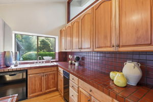 018_F8_12861 Foothill Ln