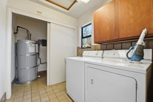030_F8_12861 Foothill Ln