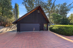 040_F8_12861 Foothill Ln