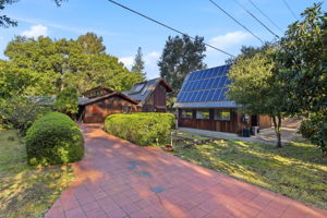 042_F8_12861 Foothill Ln
