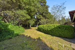 043_F8_12861 Foothill Ln