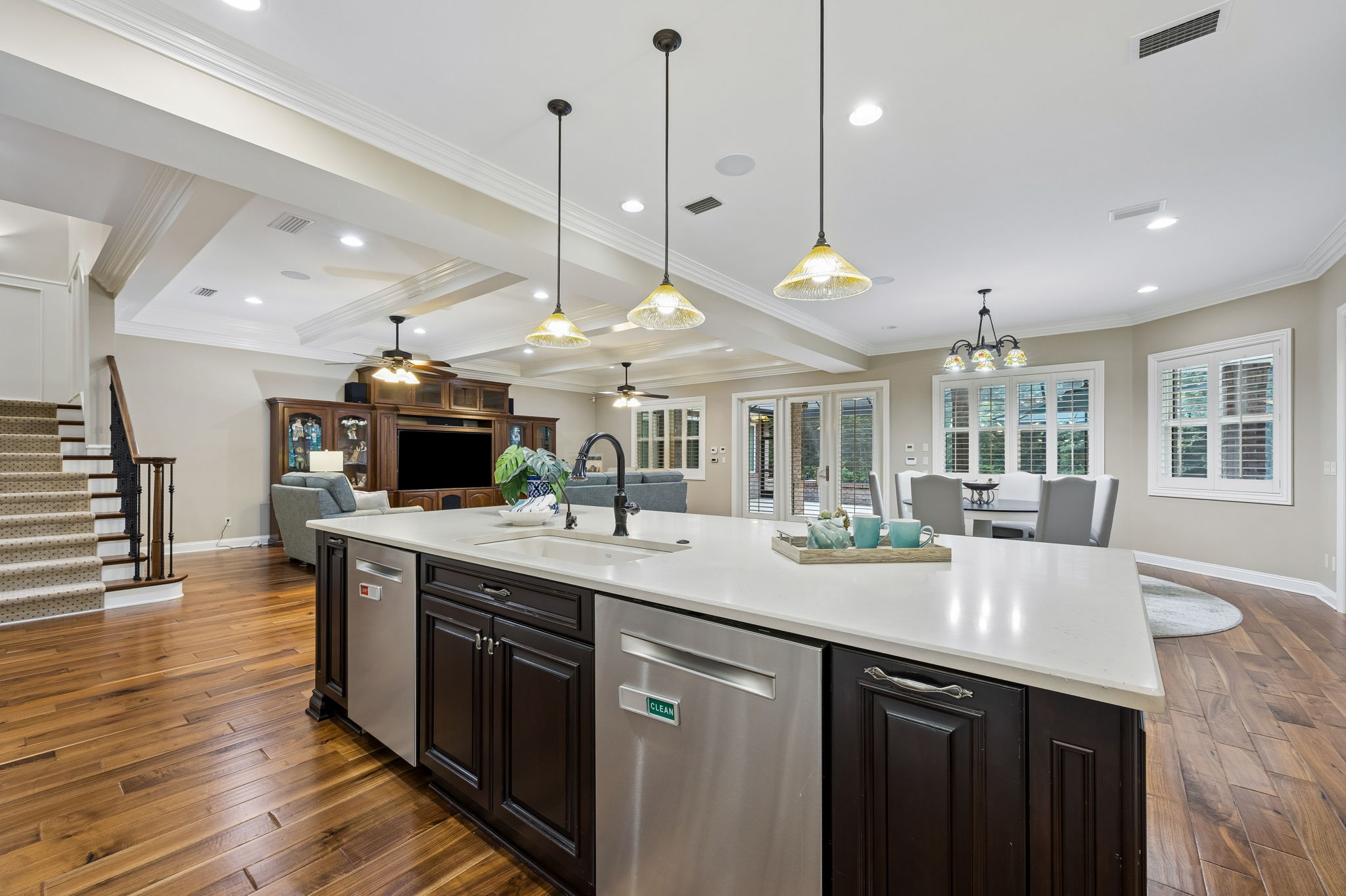 Open Concept Kitchen - Dual Dishwashers