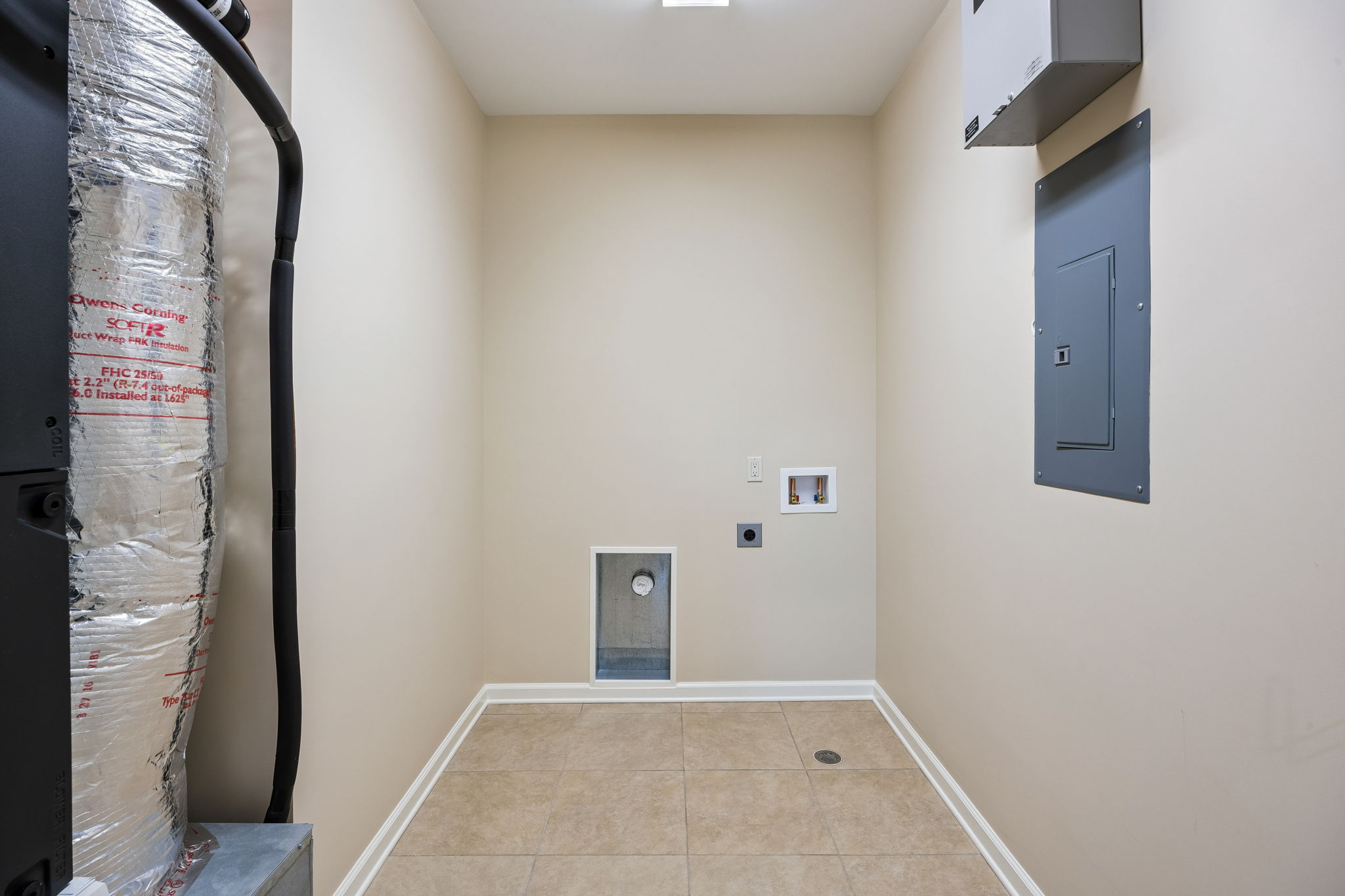 2nd Floor Laundry Room
