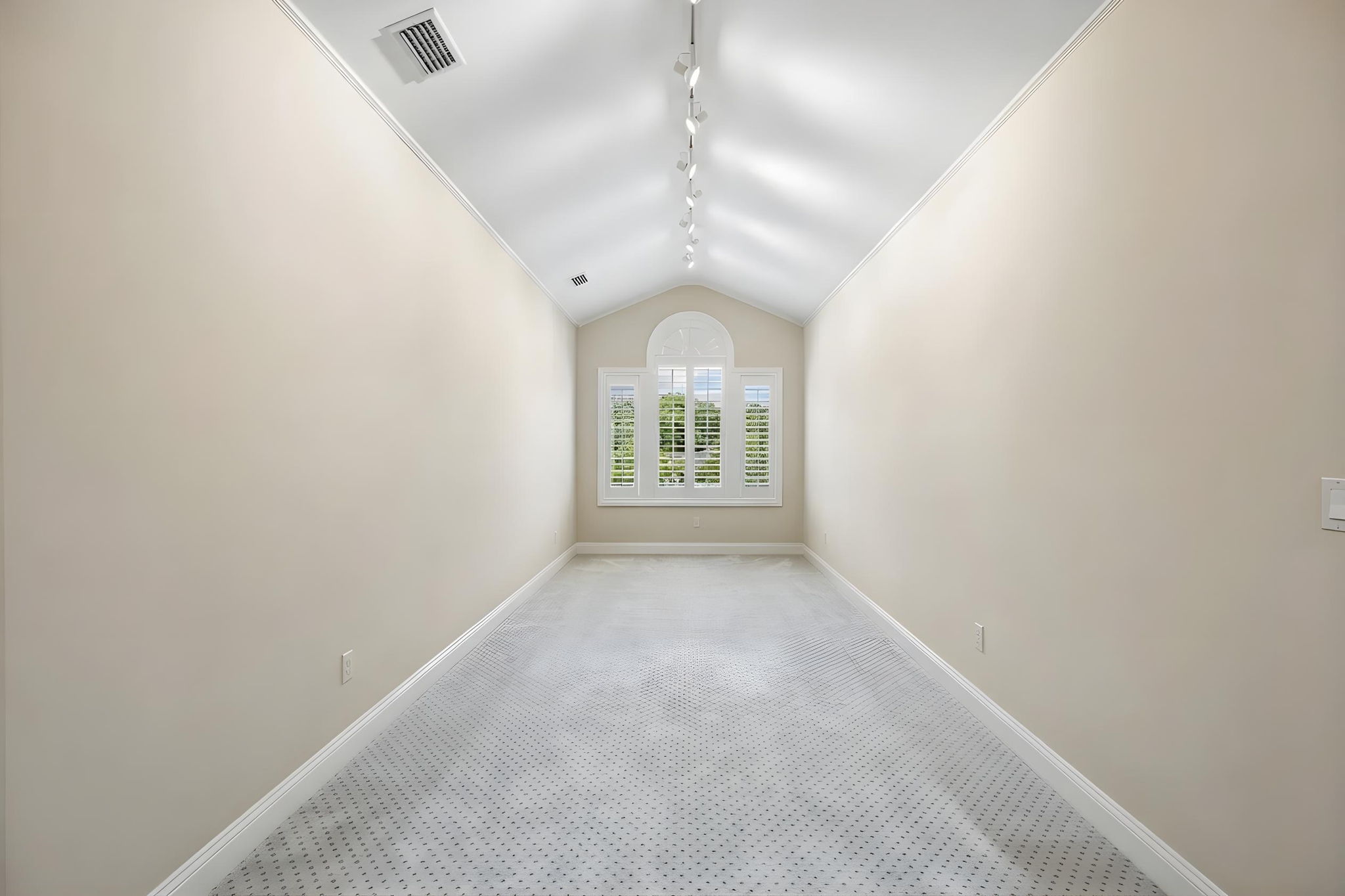 Play Room / Crafts / Study