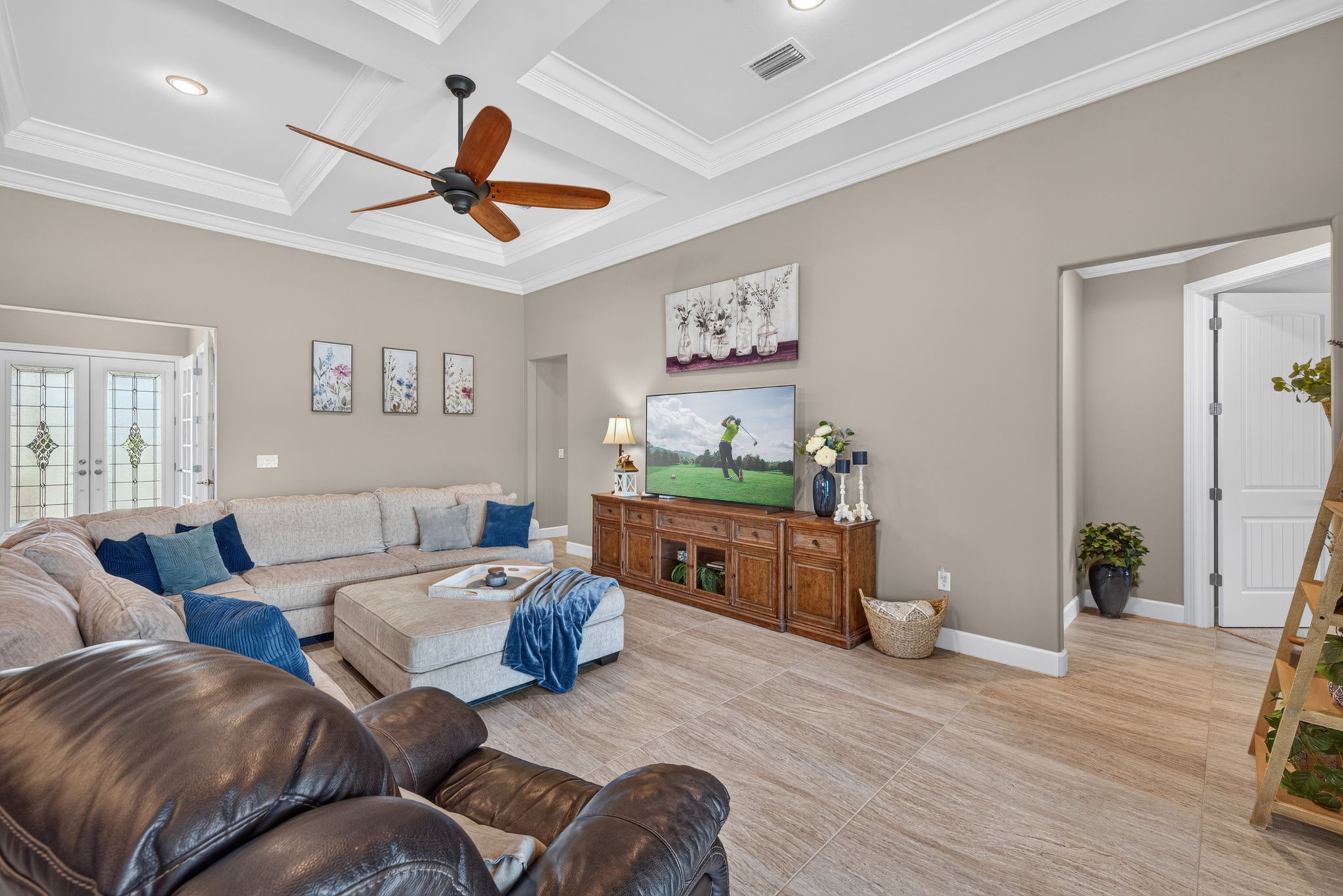 Living Room 4