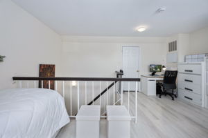  Photo 49