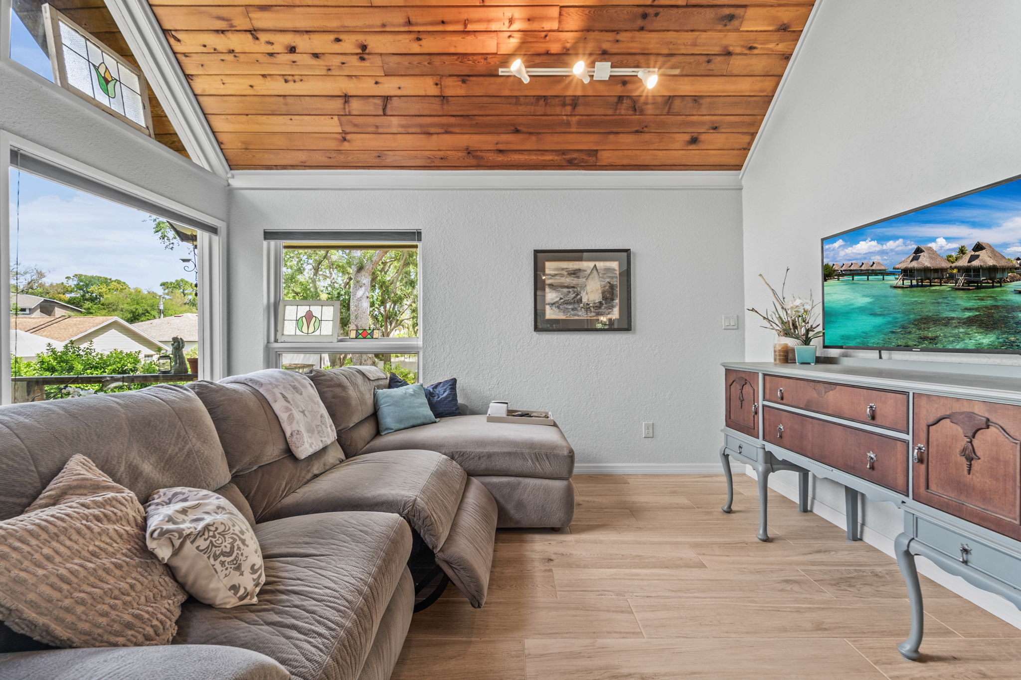 LR 12869 Poinsettia Ave 113