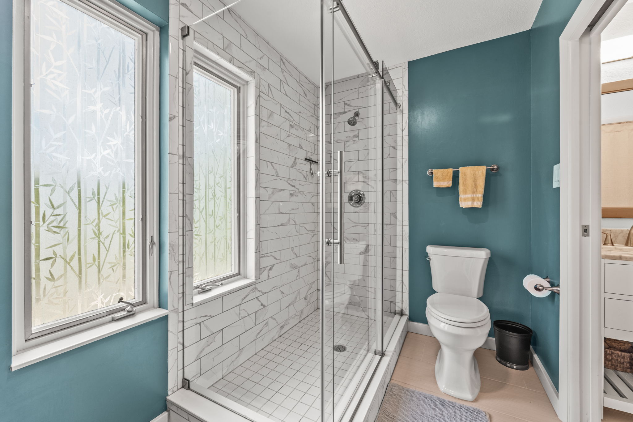 BATH1 12869 Poinsettia Ave 035