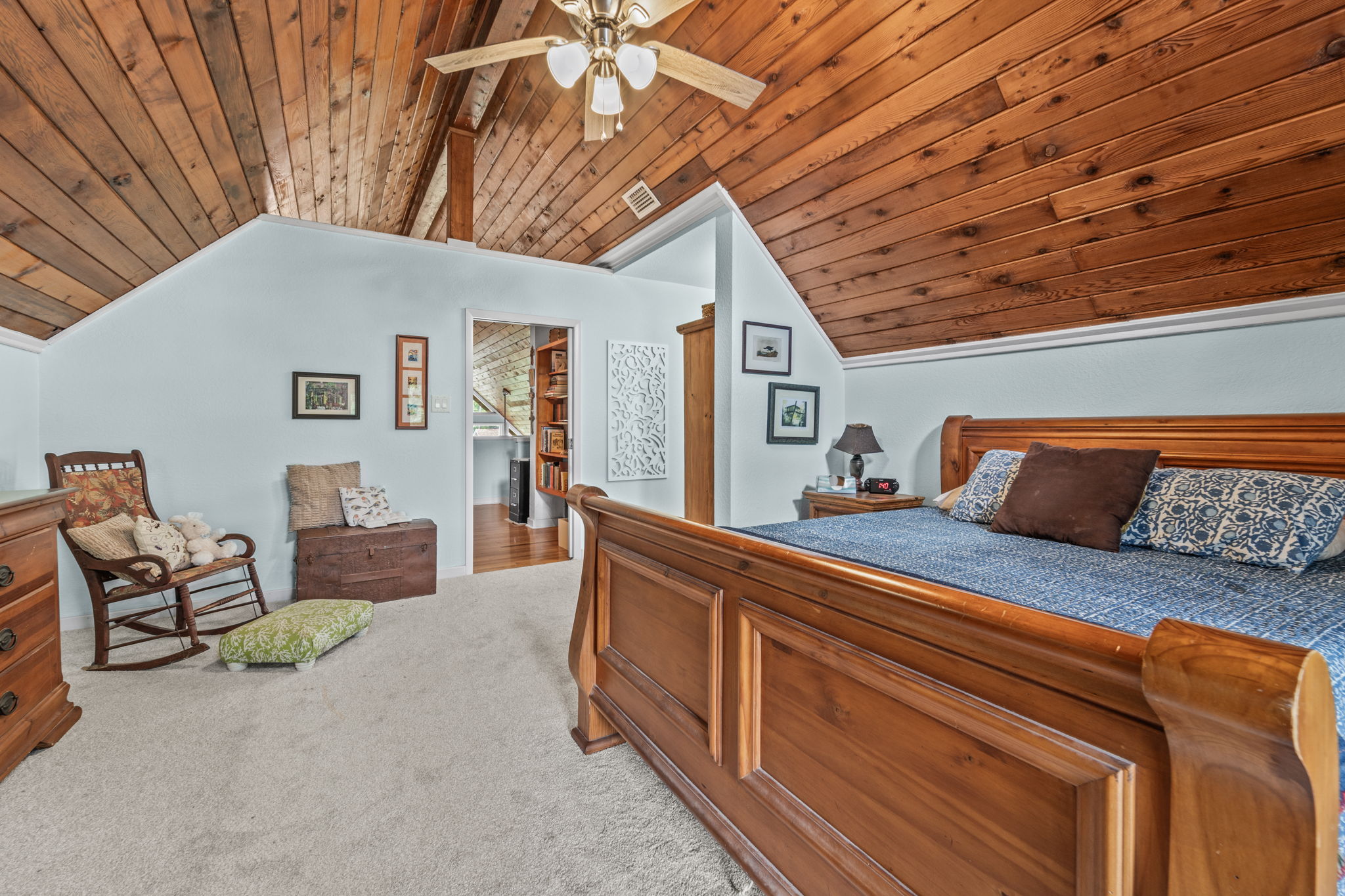 BED1 12869 Poinsettia Ave 023