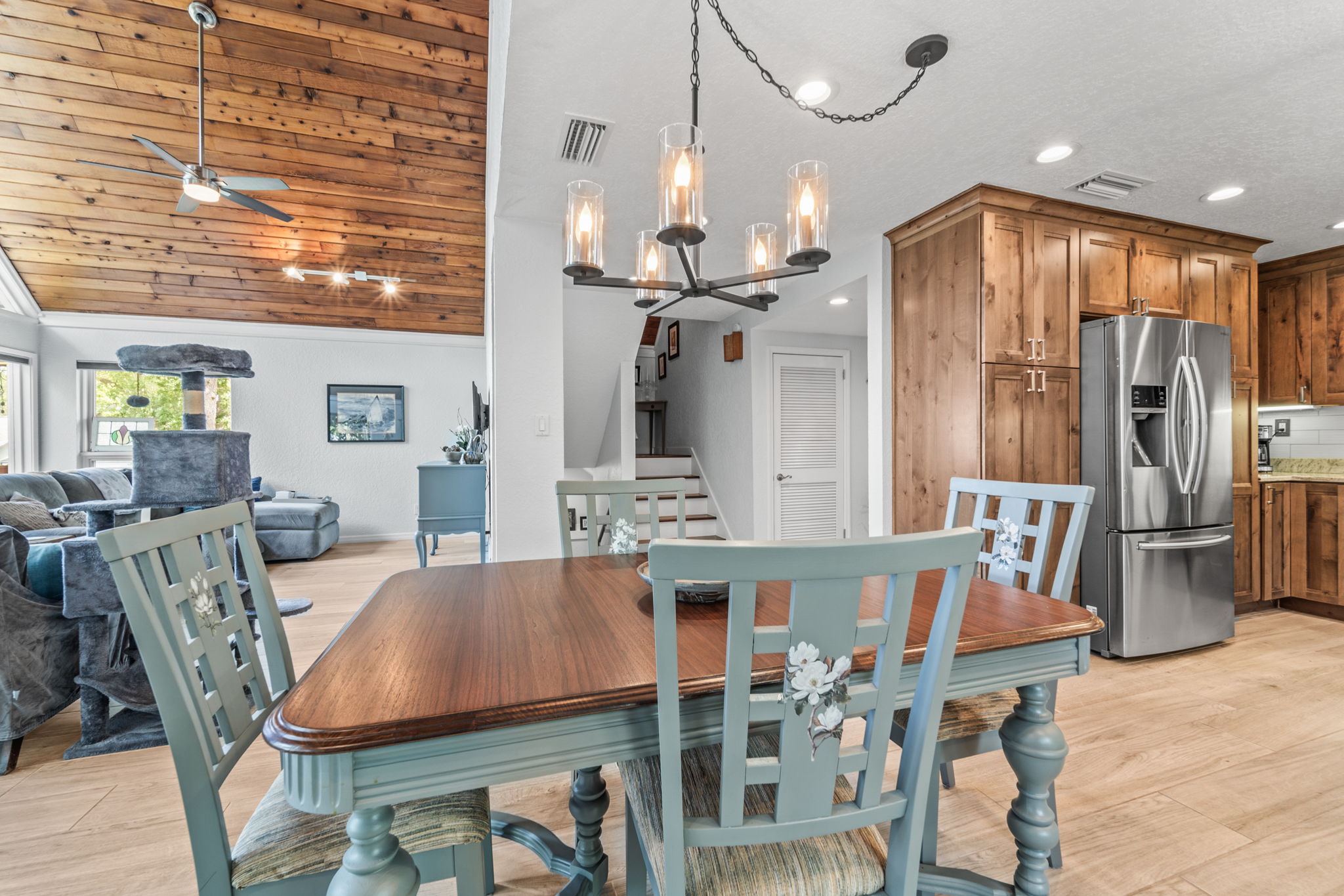 DR 12869 Poinsettia Ave 125